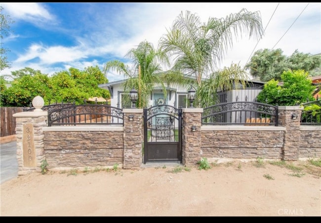 Photo - 33100 Case St