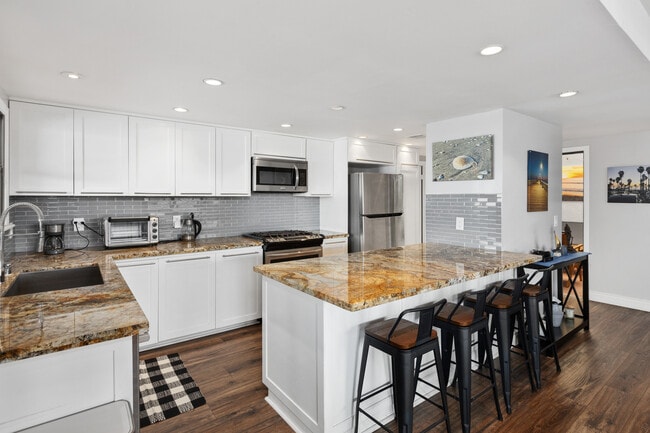 Photo - 188 Date Ave Townhome