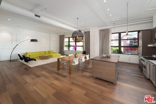 Photo - 1645 Vine St Unit 309