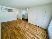 Unit 9 Living Room - 1605 N MARTEL Ave