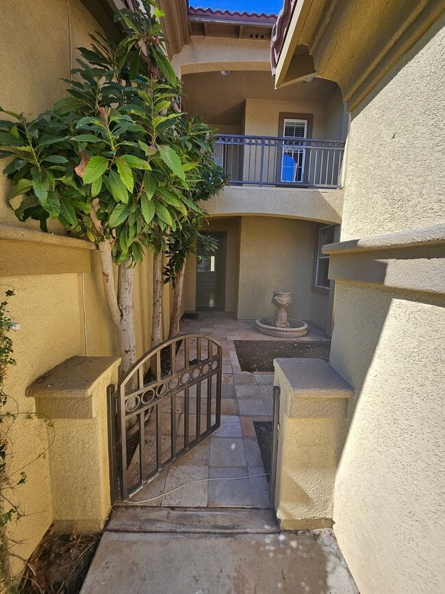 Photo - Executive home in South Corona!