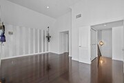 Spacious Master - 1734 N Verdugo Rd