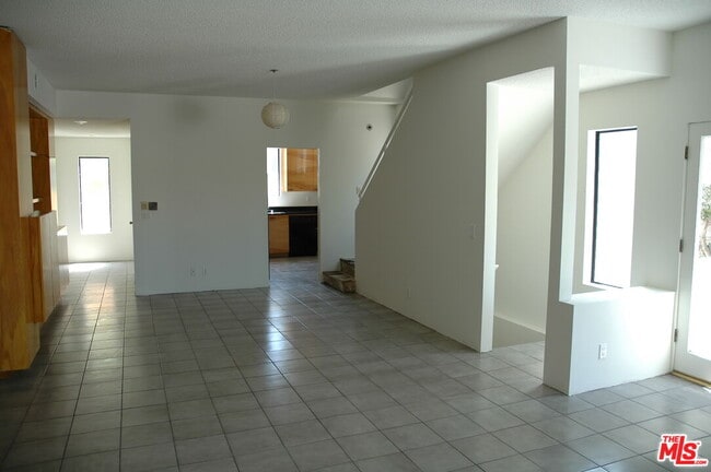 Photo - 3675 Keystone Av