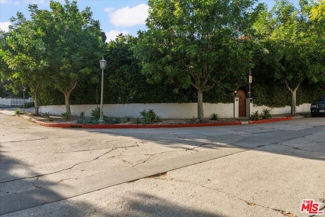 Photo - 1901 El Cerrito Pl