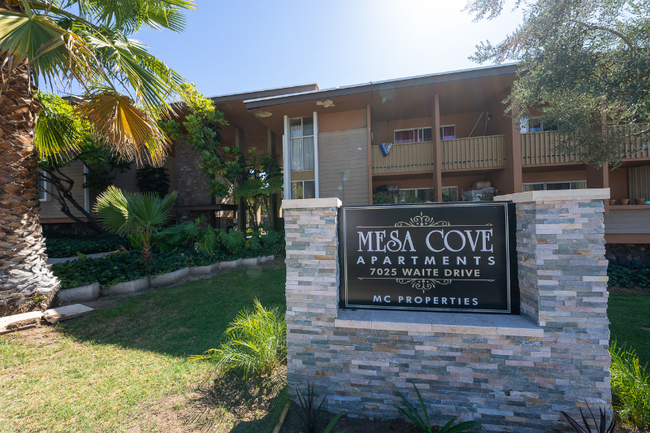 Photo - 7025 Waite Dr House