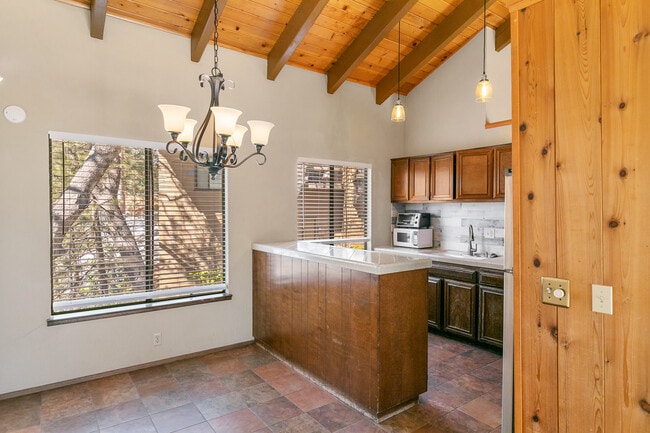 Building Photo - 27657 Peninsula Dr Rental