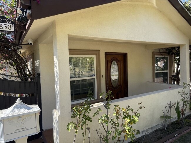 Building Photo - 1838 Glenwood Rd