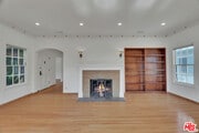 Photo - 1107 S Alfred St House