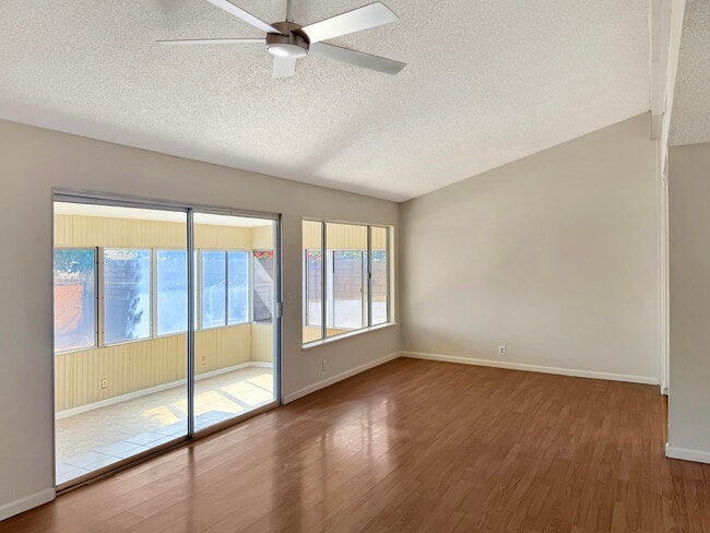 Photo - 43320 Texas Ave