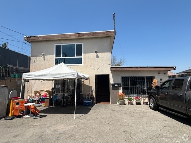 Building Photo - 851 W 95th St Unit 853 W 95th St #2 Rental