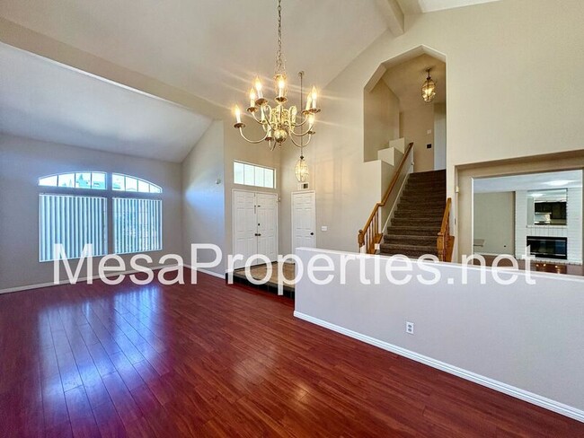 Photo - 14383 La Crescenta Ave