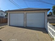 Photo - 260 W 18th St