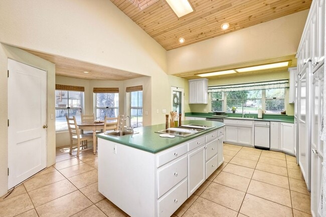 Photo - 22242 Little Klondike Rd