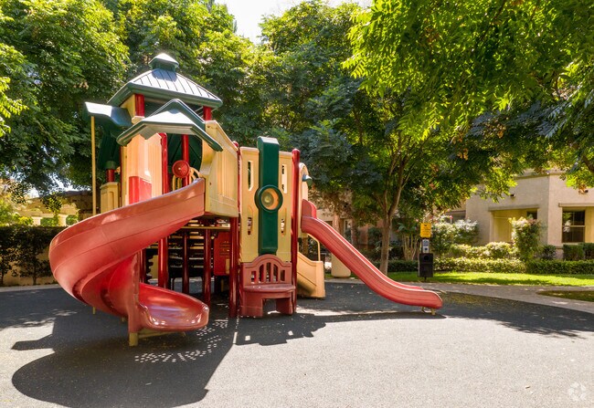 Playground - Cantabria Apartments