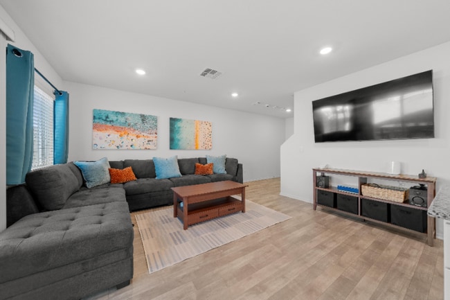 Photo - 30622 Dart Ct