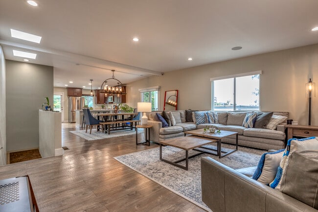 Great room - 3805 Keating St Townhome