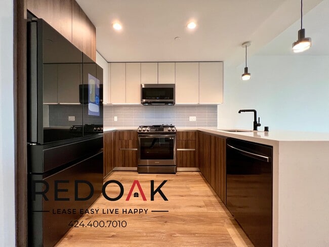 Photo - 5801 Camerford Ave Condo Unit PH5