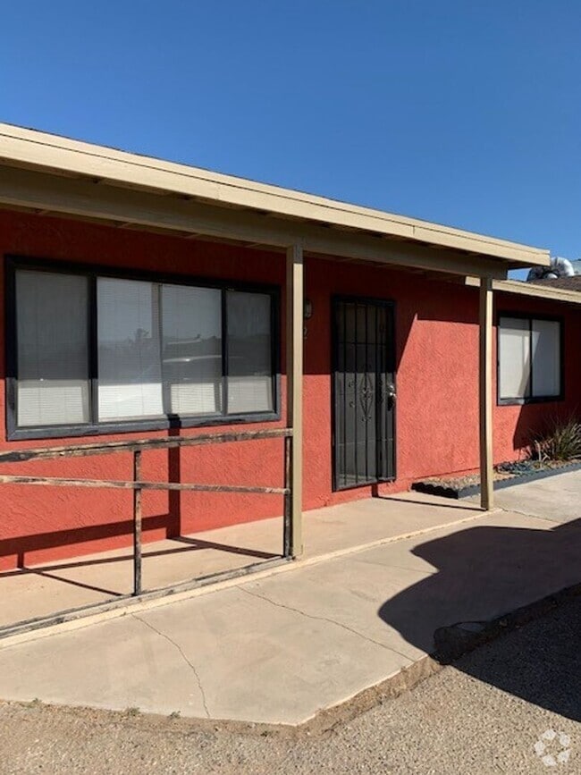 Building Photo - Central Rd.13157 (15) Unit B Rental