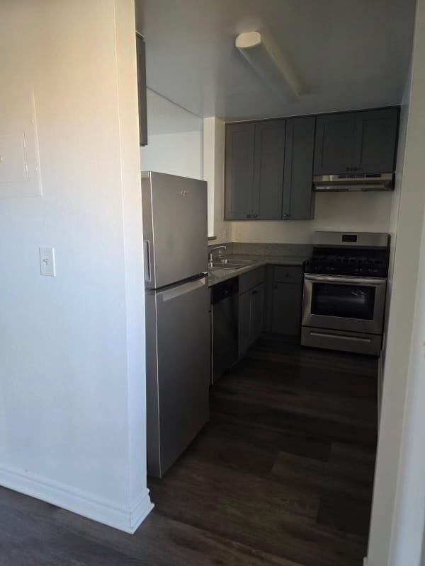 Photo - 1632 N Formosa Ave Unit 208