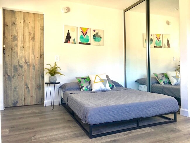 Photo - 2414 N Alvarado St Unit c