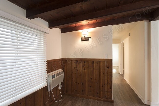 Photo - *OPEN HOUSE: 10/25 11:30AM-12:30PM* Point ... Unit 1621 1/2