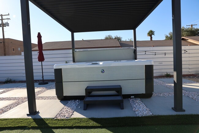 Photo - 13826 Caliente Dr