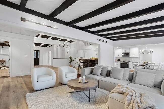 Building Photo - 19119 Ingomar St