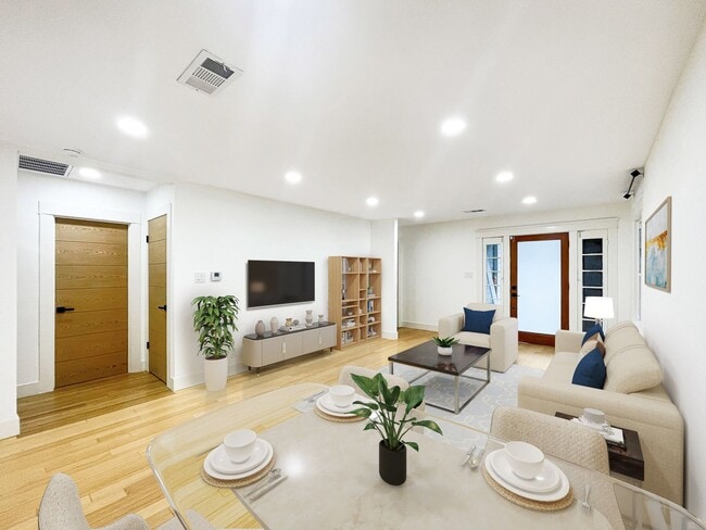 Photo - Effie Unit 2414 Effie Street