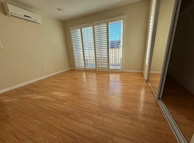 Photo - 1909 22nd St Unit 3