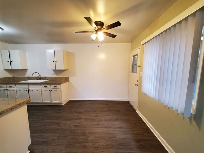 Photo - 1165-1171 W. 166th Street Unit 1165