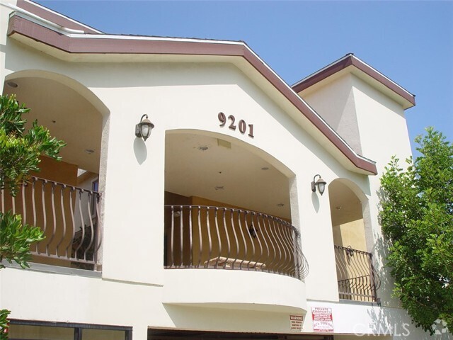 Building Photo - 9201 Tobias Ave Unit 2 Rental