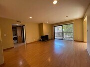 Photo - 1 Br - 1 Ba Hillcrest Condo with Washer/Dr...