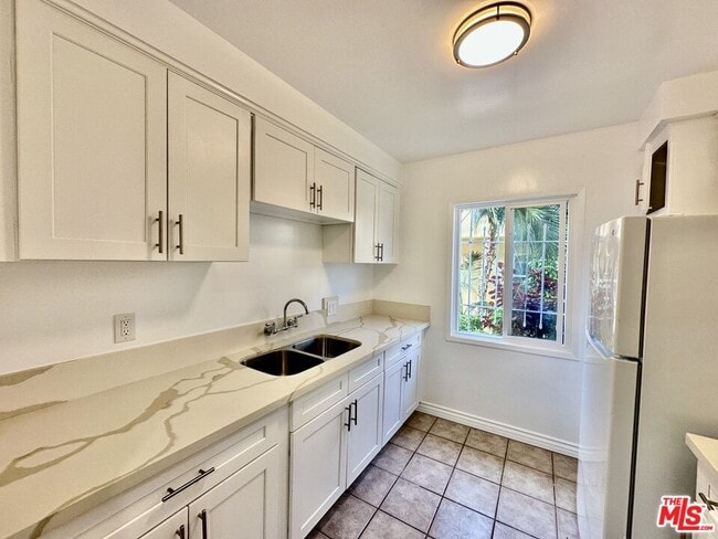 Photo - 1108 S Sherbourne Dr Condo Unit 1