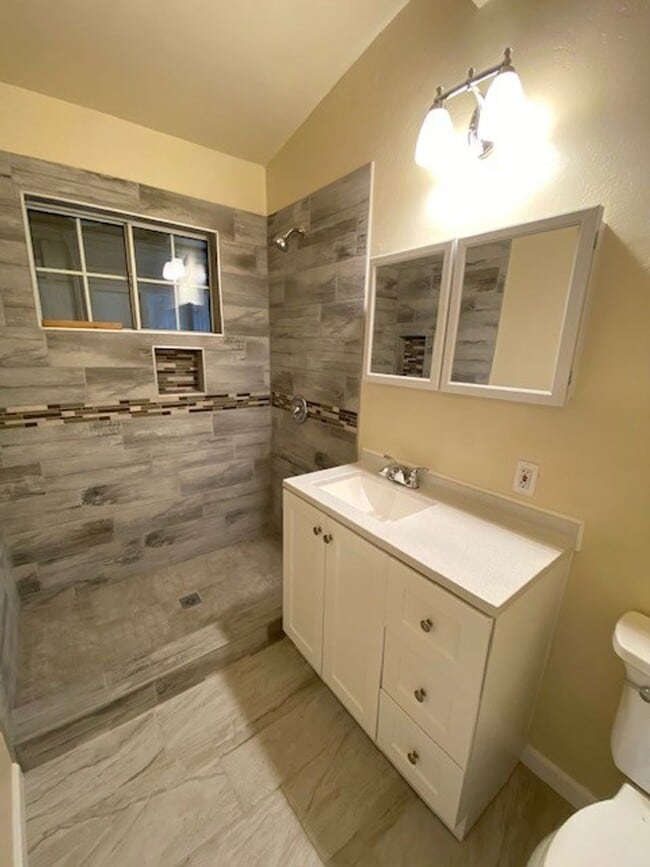 Photo - 4901 Frink Ave Unit 4901 Frink Avenue