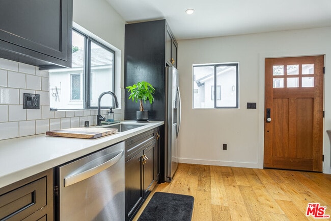 Photo - 2241 1/2 Harwood St