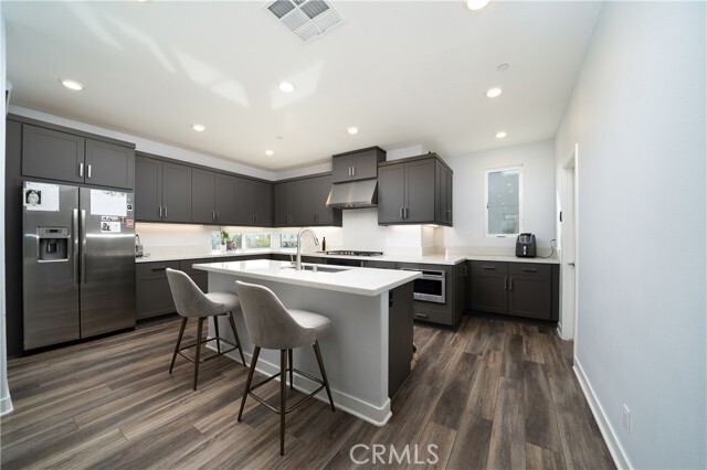 Photo - 430 Transport