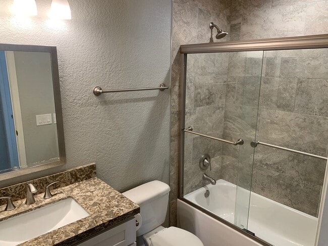 Photo - Upgraded 2bdrm in Mission Viejo Unit 104