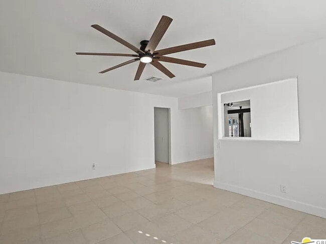 Photo - 2140 E Hildy Ln