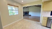 Photo - 403 S Lupin Ln