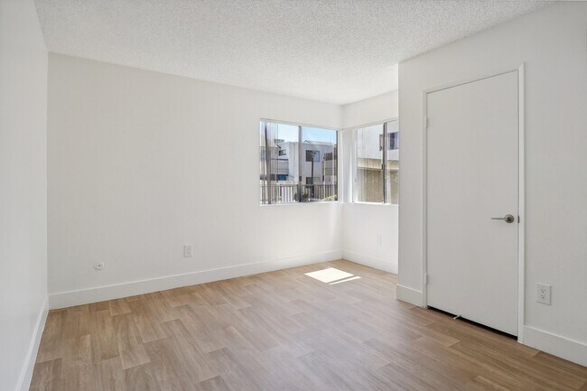 Photo - Terre at Creek