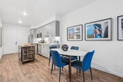 B 1BR, 1BA - 704SF - Dining Room - EastView