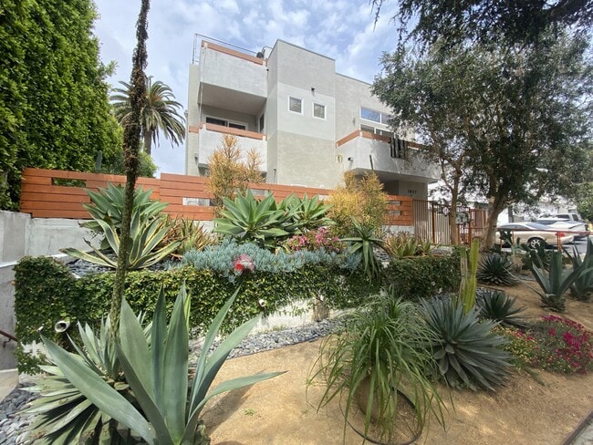 Photo - 1827 16th St Townhome