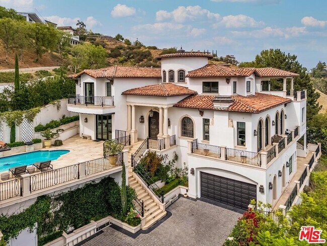 Photo - 1159 Somera Rd