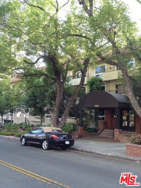 Photo - 1203 N Sweetzer Ave Unit 104