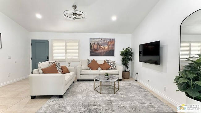 Photo - 44734 San Jose Ave