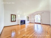 Photo - 2253 Selby Ave