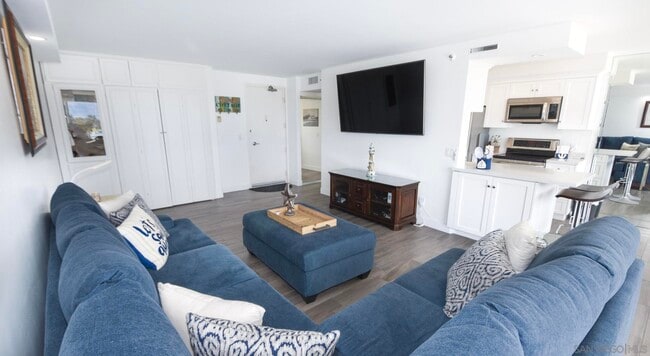 Photo - 1710 Avenida Del Mundo Unit 105