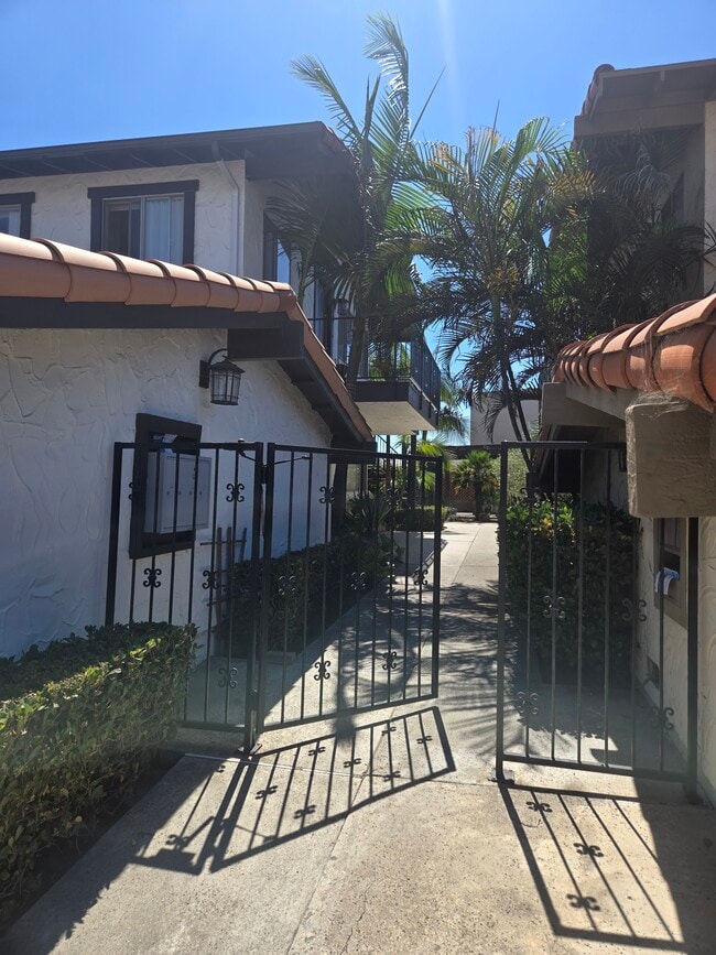 Photo - 247 Avenida Montalvo Unit Apartment 3