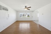 Photo - WILLIAMS ST Unit 718 - B