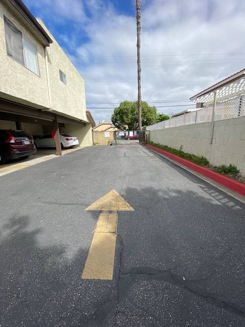 Photo - Villa Monterey Apartments